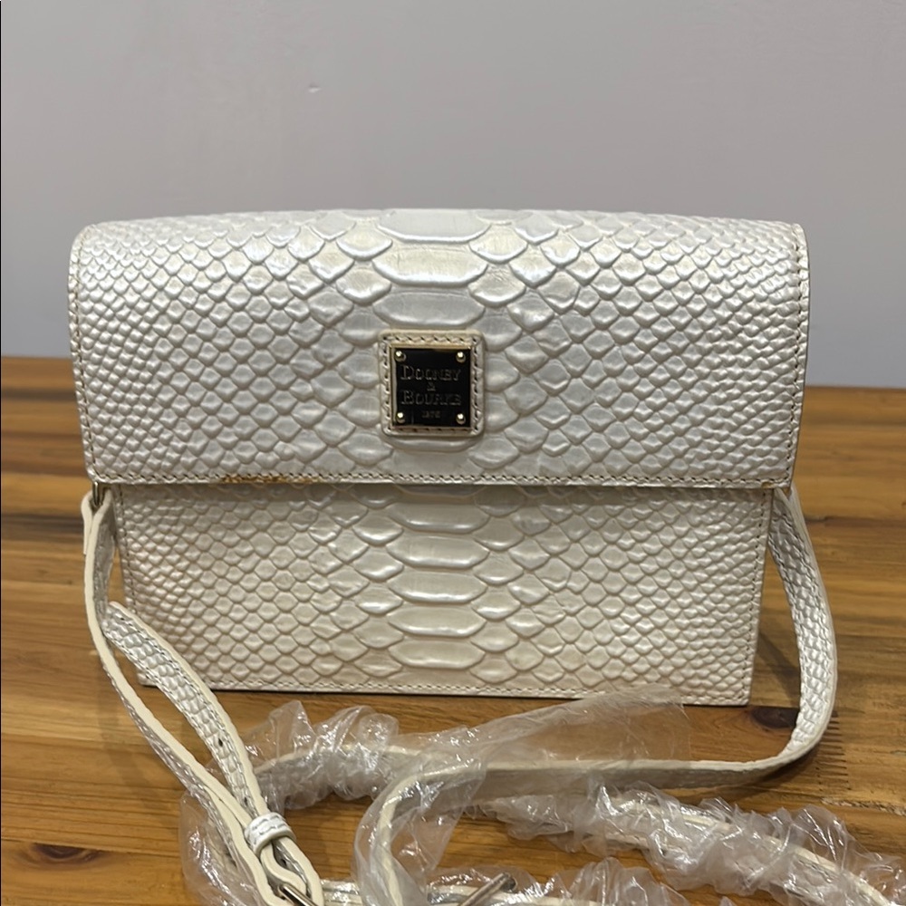 Dooney & Bourke White Crossbody Leather Bag with Snakeskin Pattern (with flaw)
